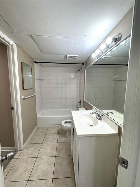 For Rent: $1,200 (1 beds, 1 baths, 526 Square Feet)