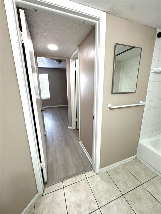 For Rent: $1,200 (1 beds, 1 baths, 526 Square Feet)