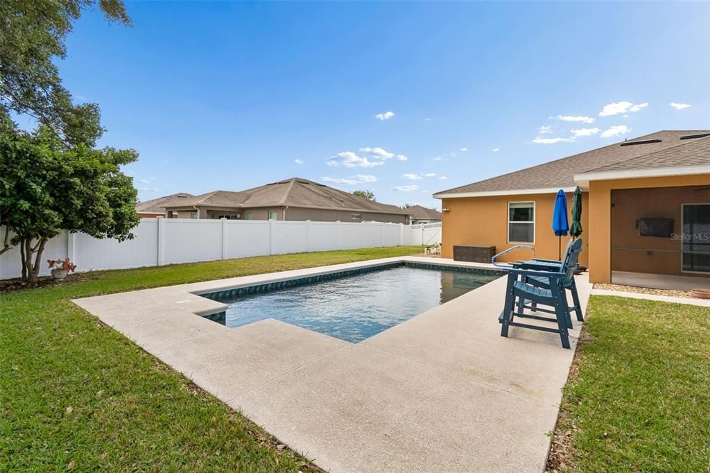 Activo con contrato: $525,000 (5 camas, 3 baños, 2328 Pies cuadrados)