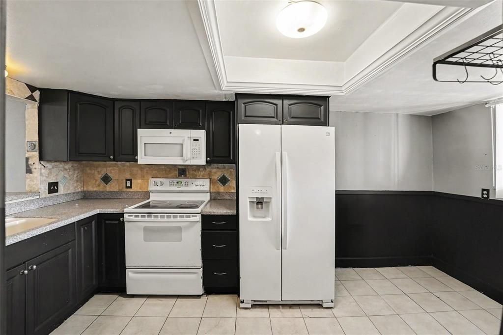For Sale: $115,000 (2 beds, 2 baths, 1068 Square Feet)