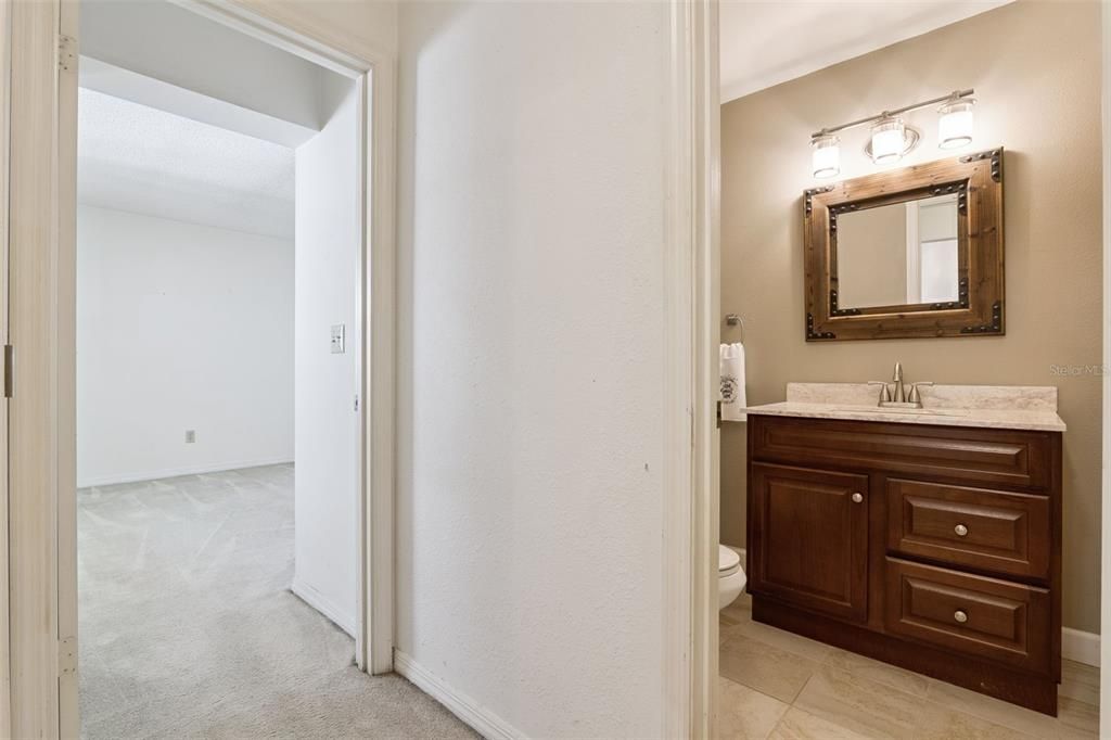 Activo con contrato: $160,000 (2 camas, 2 baños, 1121 Pies cuadrados)