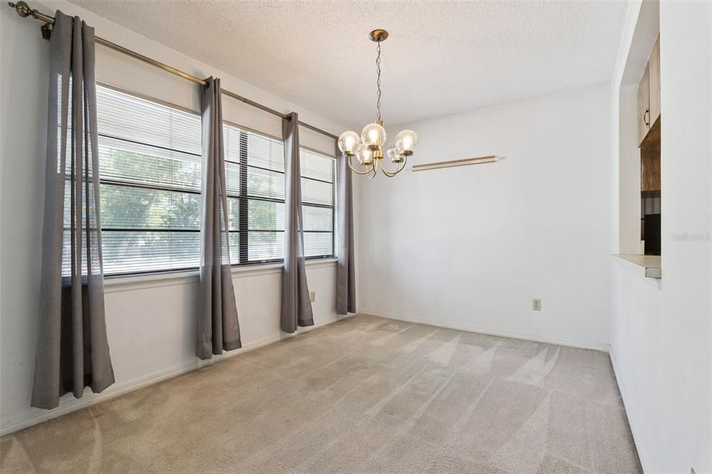 Activo con contrato: $160,000 (2 camas, 2 baños, 1121 Pies cuadrados)