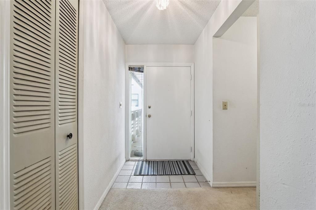 Activo con contrato: $160,000 (2 camas, 2 baños, 1121 Pies cuadrados)