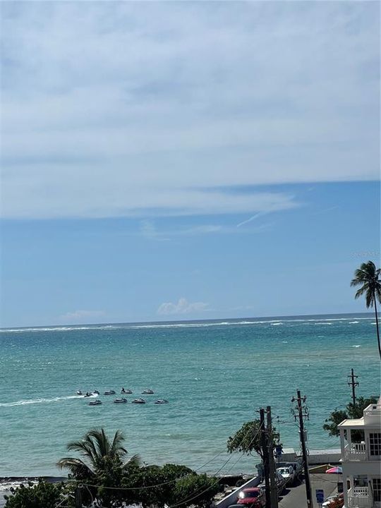 For Sale: $375,000 (1 beds, 1 baths, 612 Square Feet)