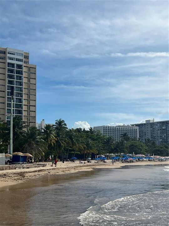 For Sale: $375,000 (1 beds, 1 baths, 612 Square Feet)