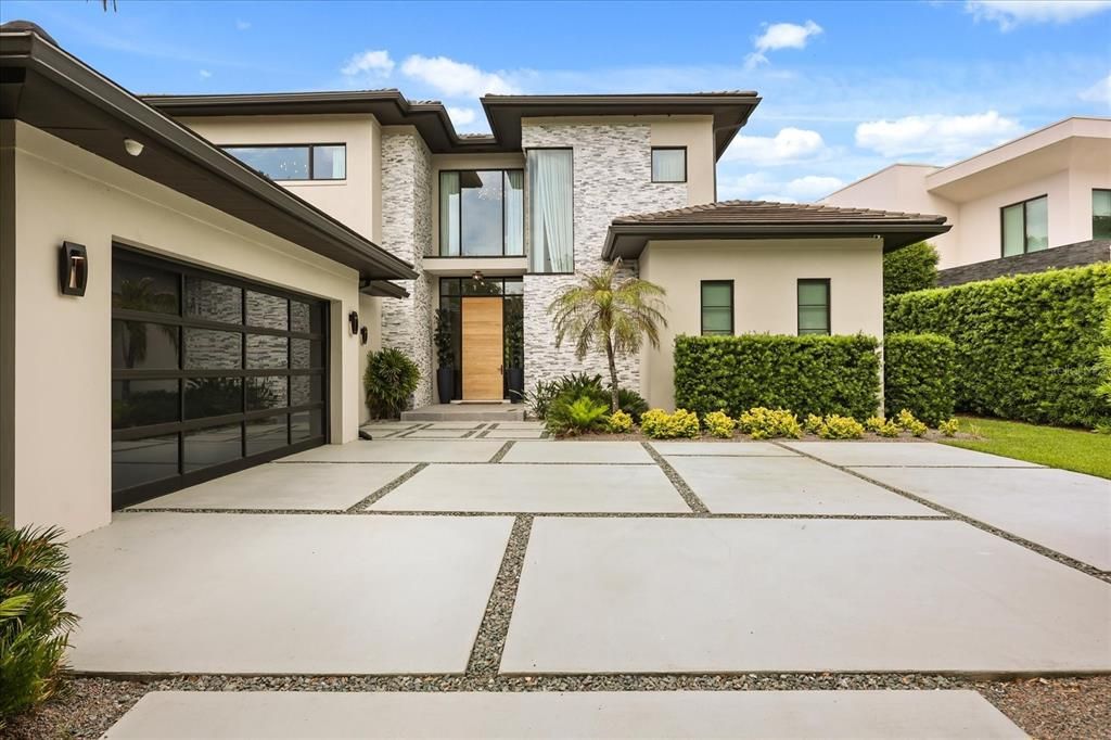 For Sale: $3,490,000 (4 beds, 4 baths, 3963 Square Feet)