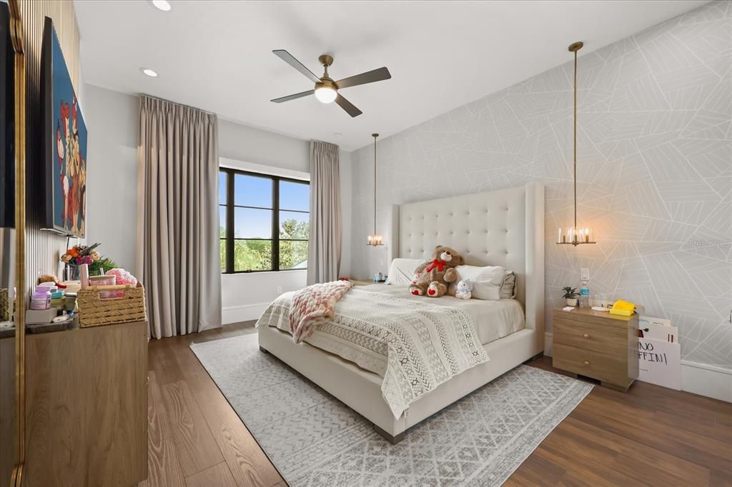 For Sale: $3,490,000 (4 beds, 4 baths, 3963 Square Feet)