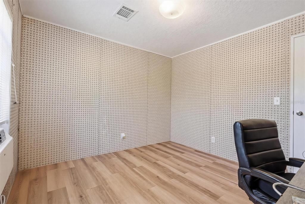 На продажу: $199,000 (3 спален, 2 ванн, 1320 Квадратных фут)