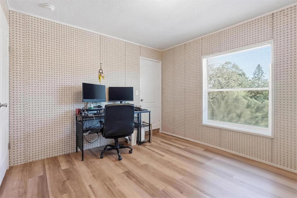 На продажу: $199,000 (3 спален, 2 ванн, 1320 Квадратных фут)
