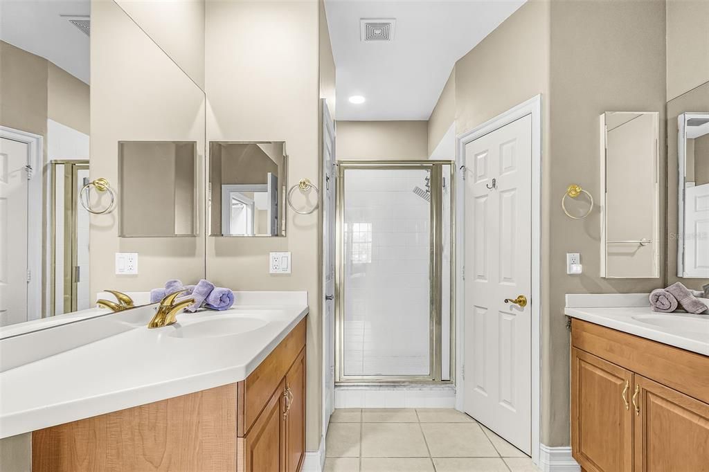 For Sale: $529,900 (3 beds, 2 baths, 1698 Square Feet)
