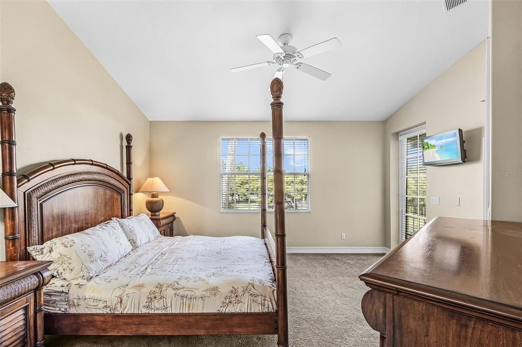 For Sale: $529,900 (3 beds, 2 baths, 1698 Square Feet)