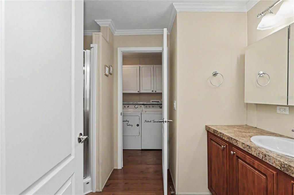 En Venta: $329,000 (3 camas, 2 baños, 1296 Pies cuadrados)