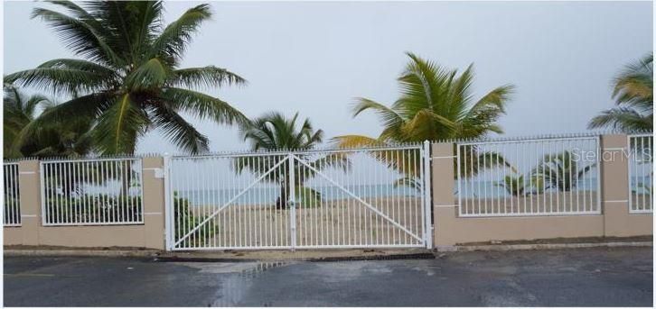 For Sale: $260,000 (3 beds, 2 baths, 1200 Square Feet)