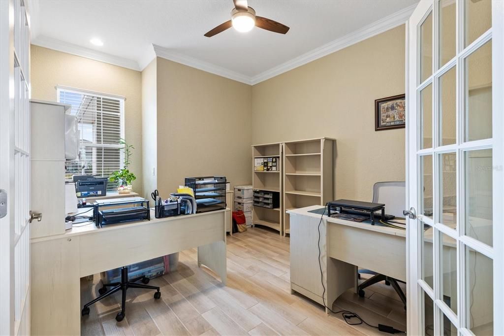 En Venta: $569,000 (4 camas, 2 baños, 2326 Pies cuadrados)