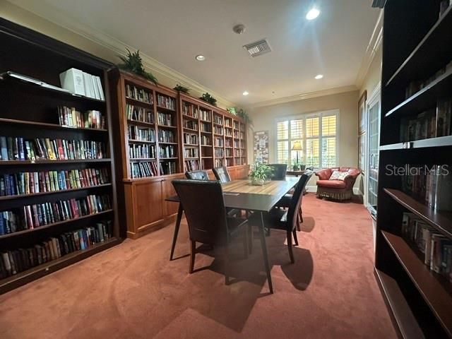 En Venta: $569,000 (4 camas, 2 baños, 2326 Pies cuadrados)