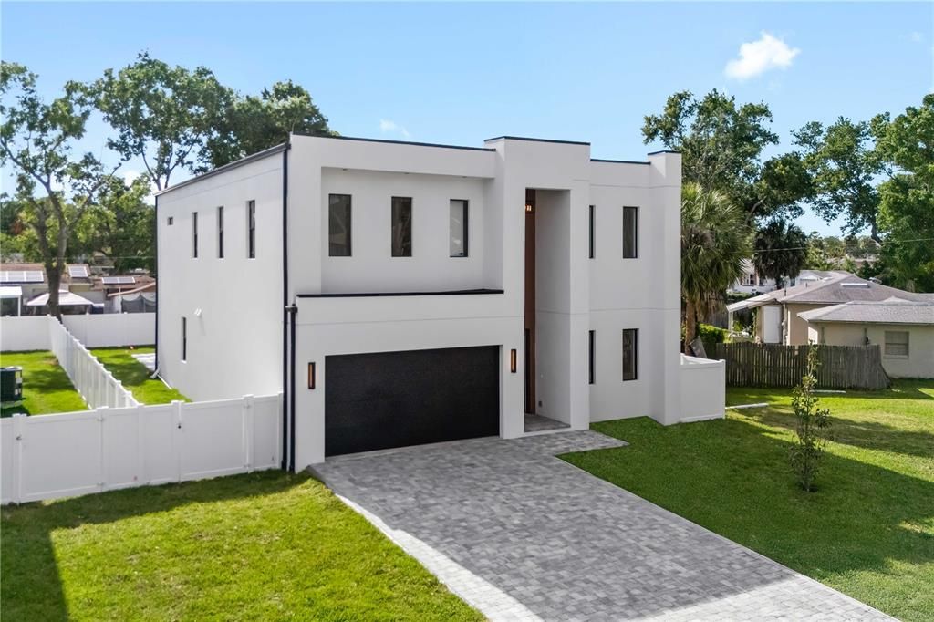 En Venta: $1,489,900 (4 camas, 5 baños, 3663.67 Pies cuadrados)