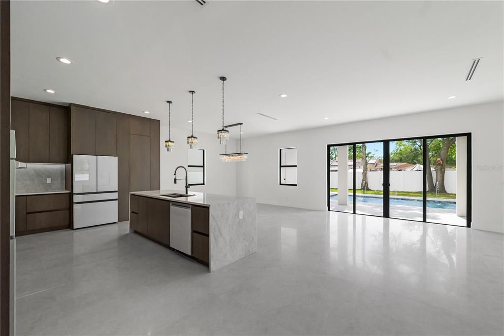 En Venta: $1,489,900 (4 camas, 5 baños, 3663.67 Pies cuadrados)