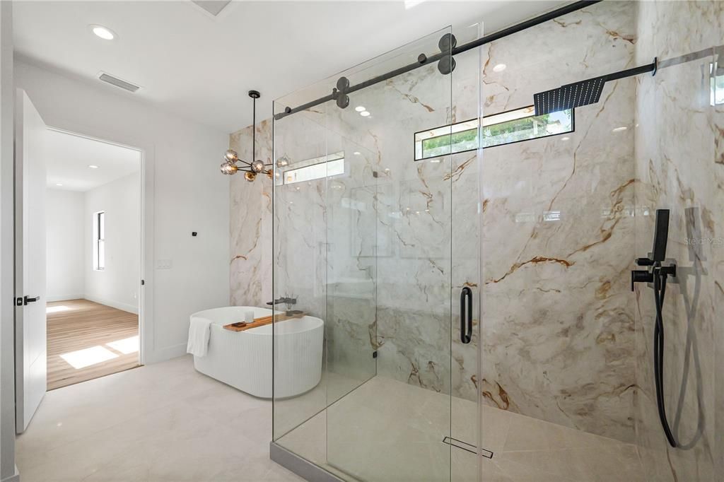 En Venta: $1,489,900 (4 camas, 5 baños, 3663.67 Pies cuadrados)
