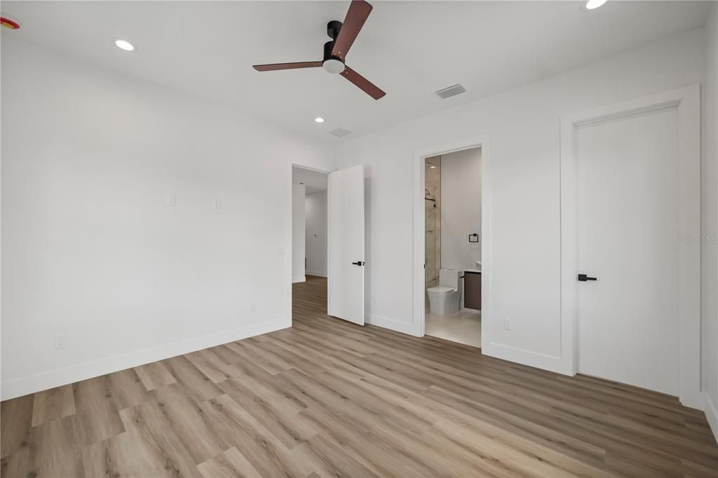 En Venta: $1,489,900 (4 camas, 5 baños, 3663.67 Pies cuadrados)
