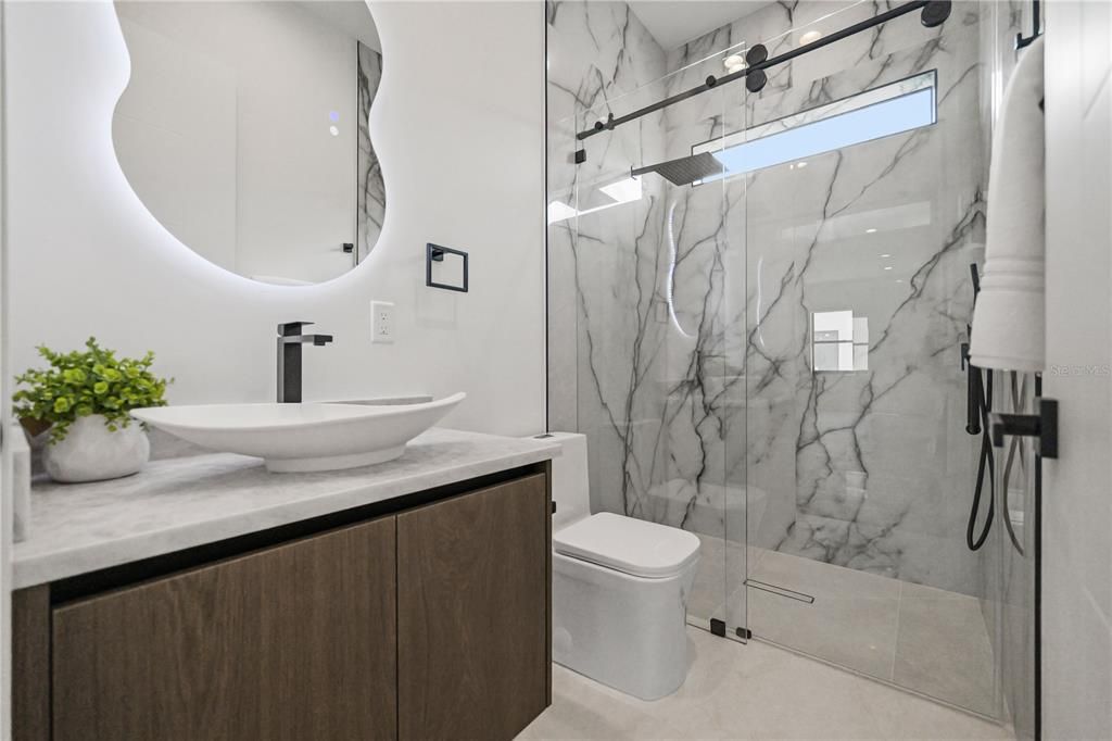 En Venta: $1,489,900 (4 camas, 5 baños, 3663.67 Pies cuadrados)