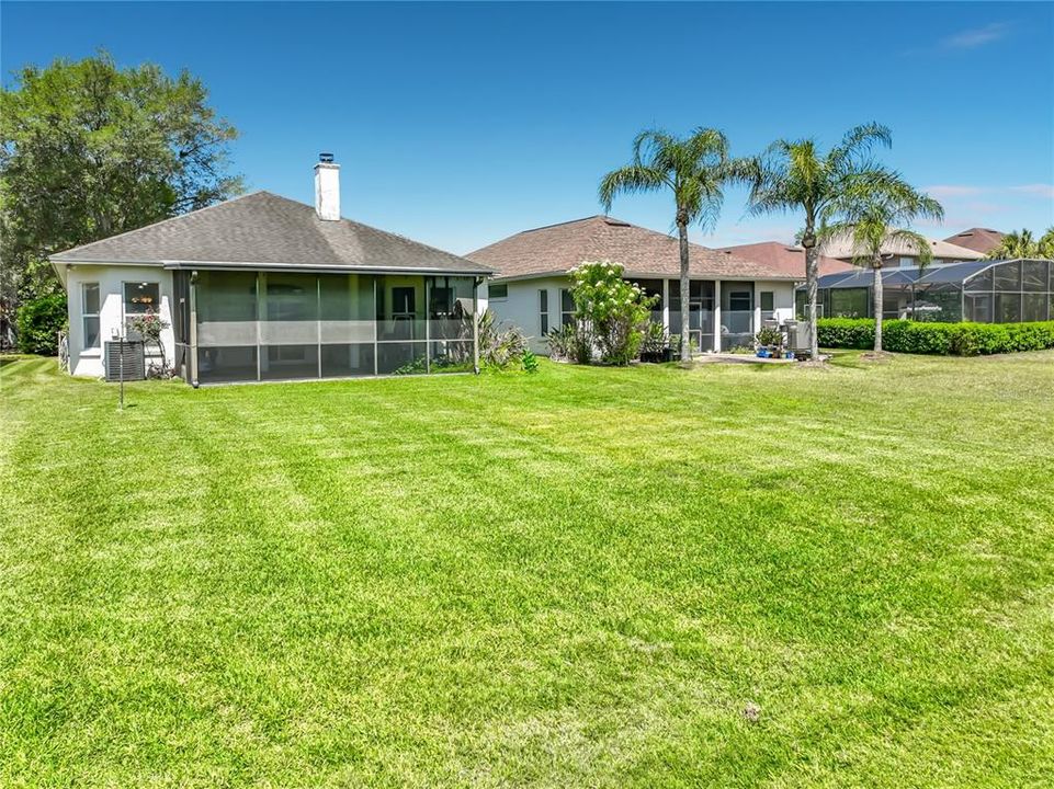 For Rent: $3,200 (4 beds, 2 baths, 1976 Square Feet)