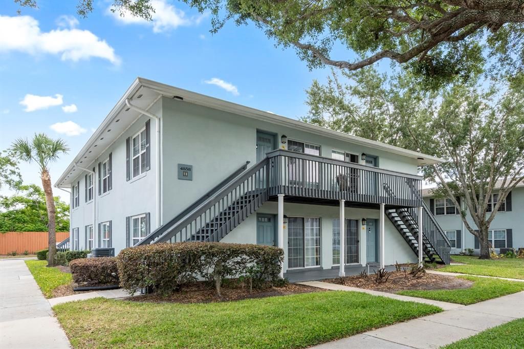 For Sale: $137,000 (1 beds, 1 baths, 636 Square Feet)