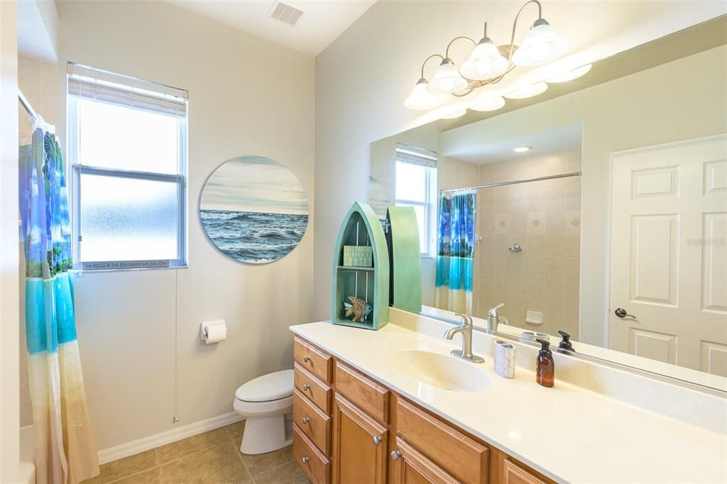 Active With Contract: $633,000 (3 beds, 2 baths, 2372 Square Feet)