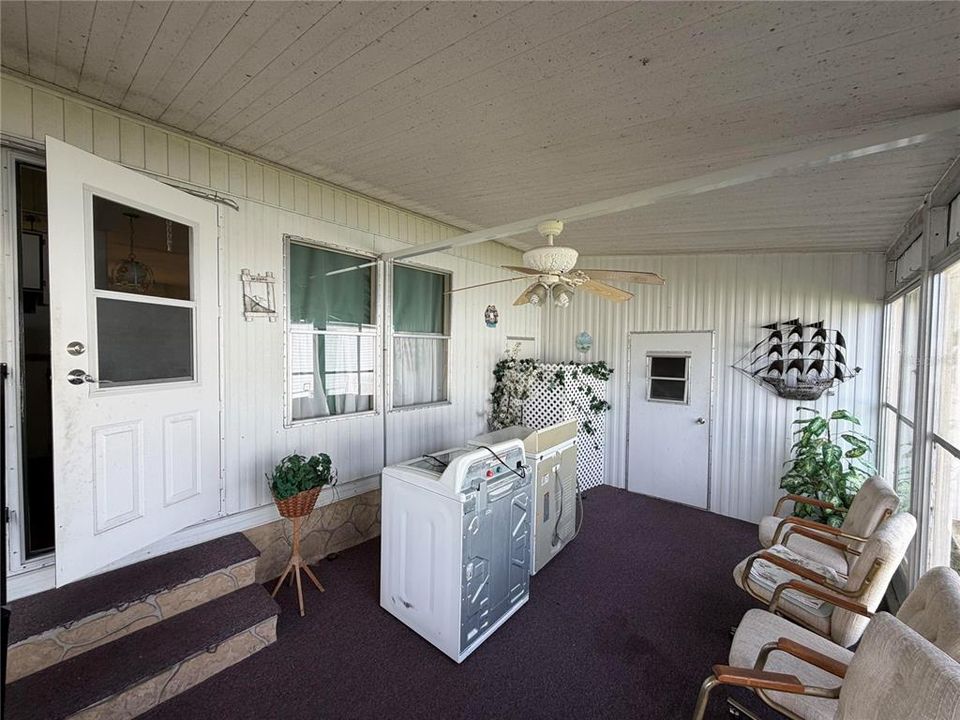 For Sale: $139,800 (2 beds, 2 baths, 960 Square Feet)