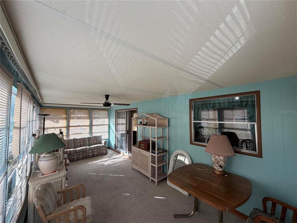 For Sale: $139,800 (2 beds, 2 baths, 960 Square Feet)