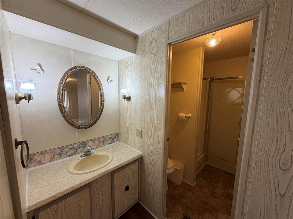 For Sale: $139,800 (2 beds, 2 baths, 960 Square Feet)