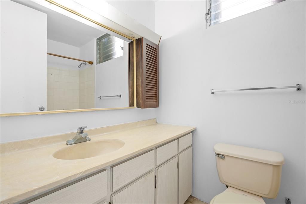 For Sale: $750,000 (2 beds, 2 baths, 1351 Square Feet)