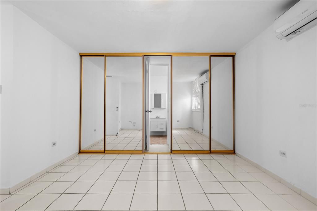 For Sale: $750,000 (2 beds, 2 baths, 1351 Square Feet)
