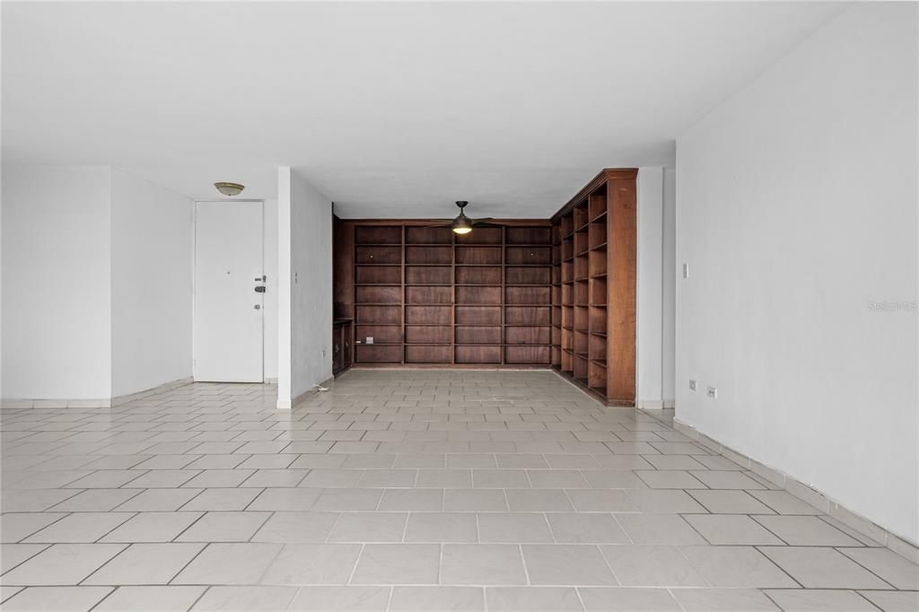 For Sale: $750,000 (2 beds, 2 baths, 1351 Square Feet)