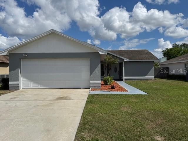 Active With Contract: $284,900 (3 beds, 2 baths, 1143 Square Feet)