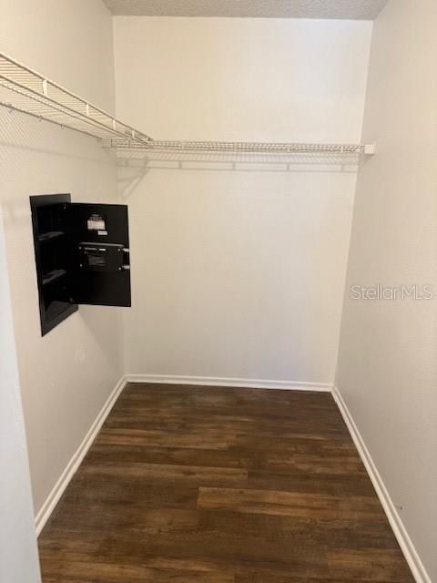 Active With Contract: $284,900 (3 beds, 2 baths, 1143 Square Feet)