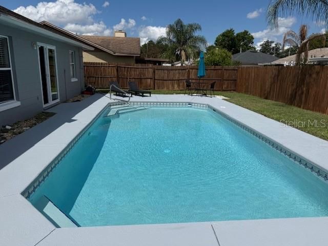 Active With Contract: $284,900 (3 beds, 2 baths, 1143 Square Feet)