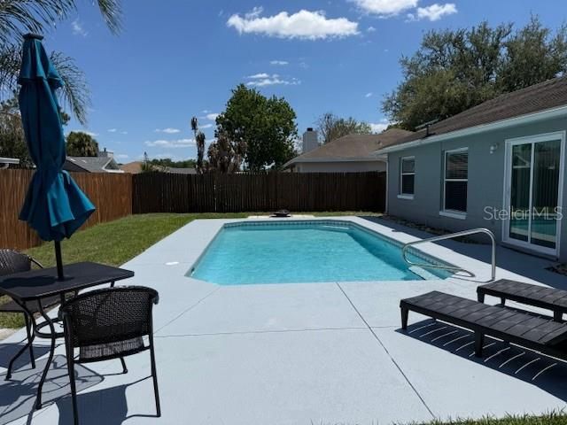 Active With Contract: $284,900 (3 beds, 2 baths, 1143 Square Feet)