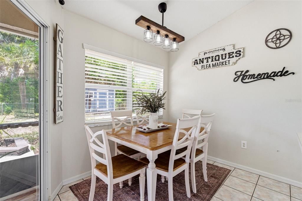 Active With Contract: $265,000 (3 beds, 2 baths, 1487 Square Feet)