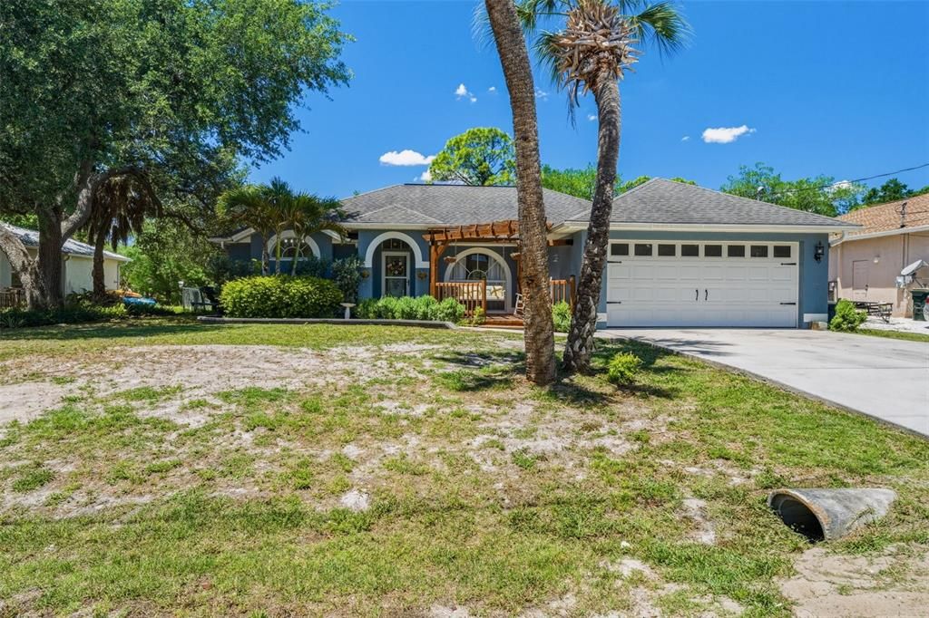 Active With Contract: $265,000 (3 beds, 2 baths, 1487 Square Feet)