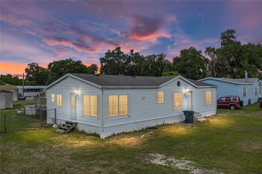 Active With Contract: $150,000 (3 beds, 2 baths, 1404 Square Feet)
