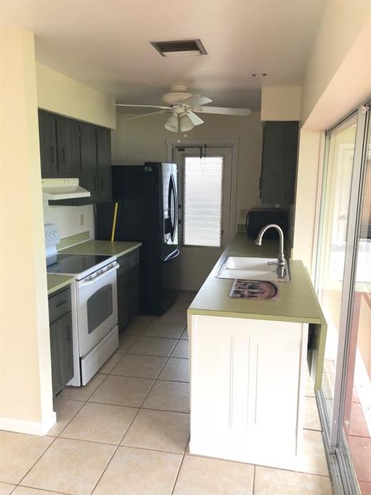 En Renta: $1,400 (2 camas, 2 baños, 948 Pies cuadrados)