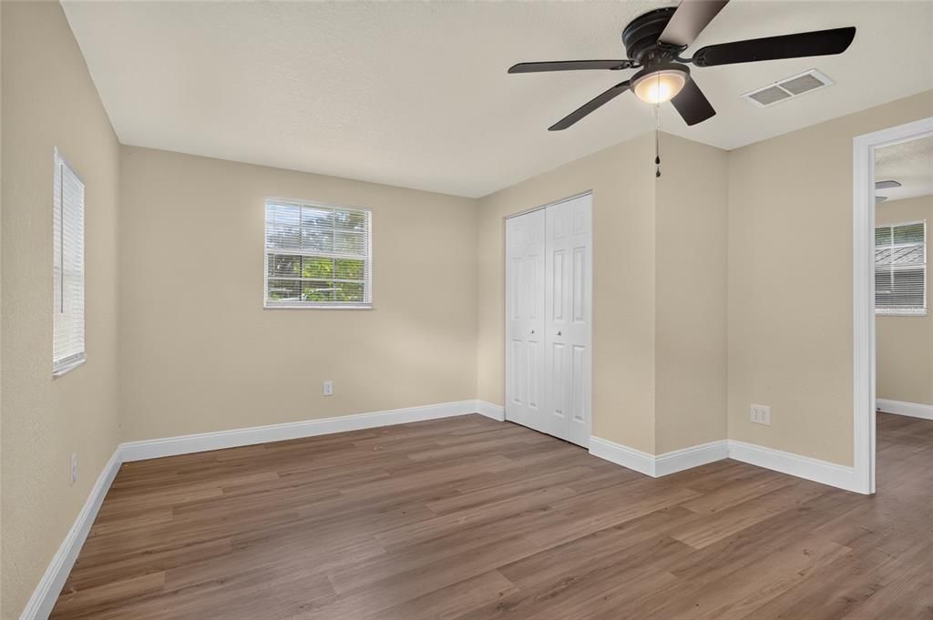 For Sale: $222,000 (3 beds, 2 baths, 1252 Square Feet)