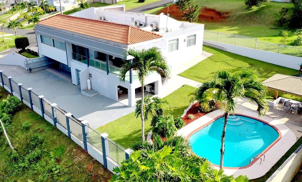 Recently Sold: $740,000 (4 beds, 3 baths, 4300 Square Feet)