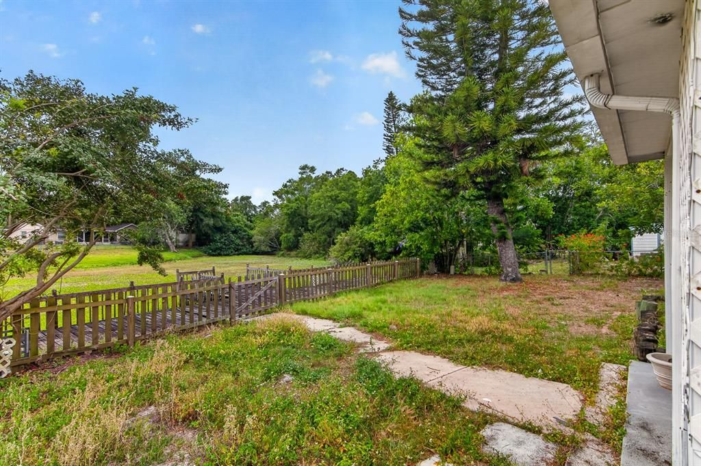 En Venta: $299,999 (3 camas, 2 baños, 1711 Pies cuadrados)