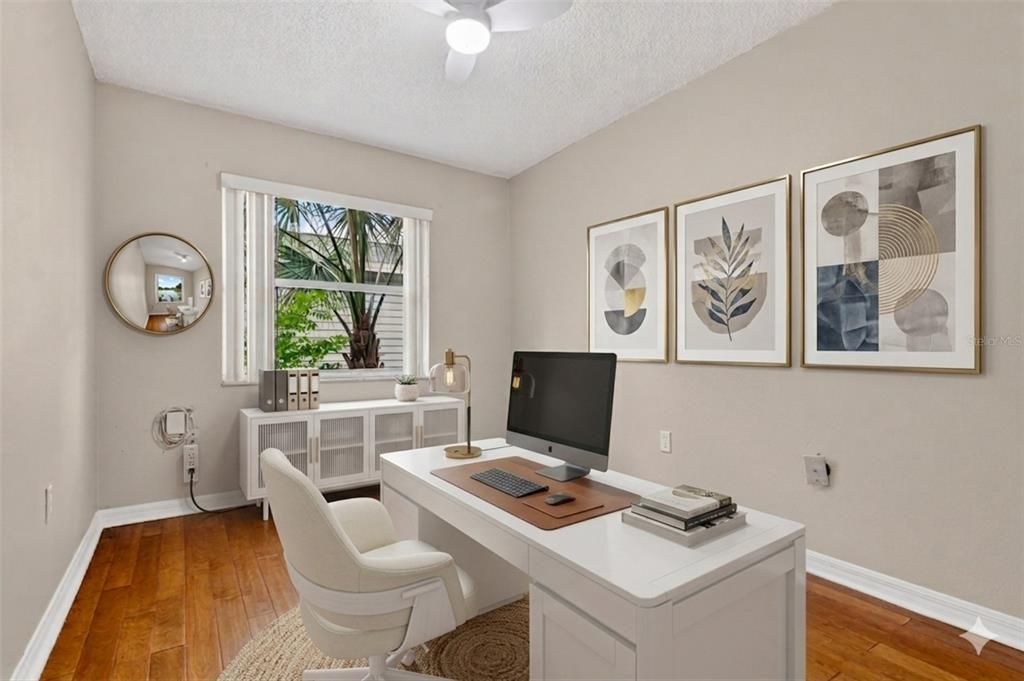 En Venta: $299,999 (3 camas, 2 baños, 1711 Pies cuadrados)