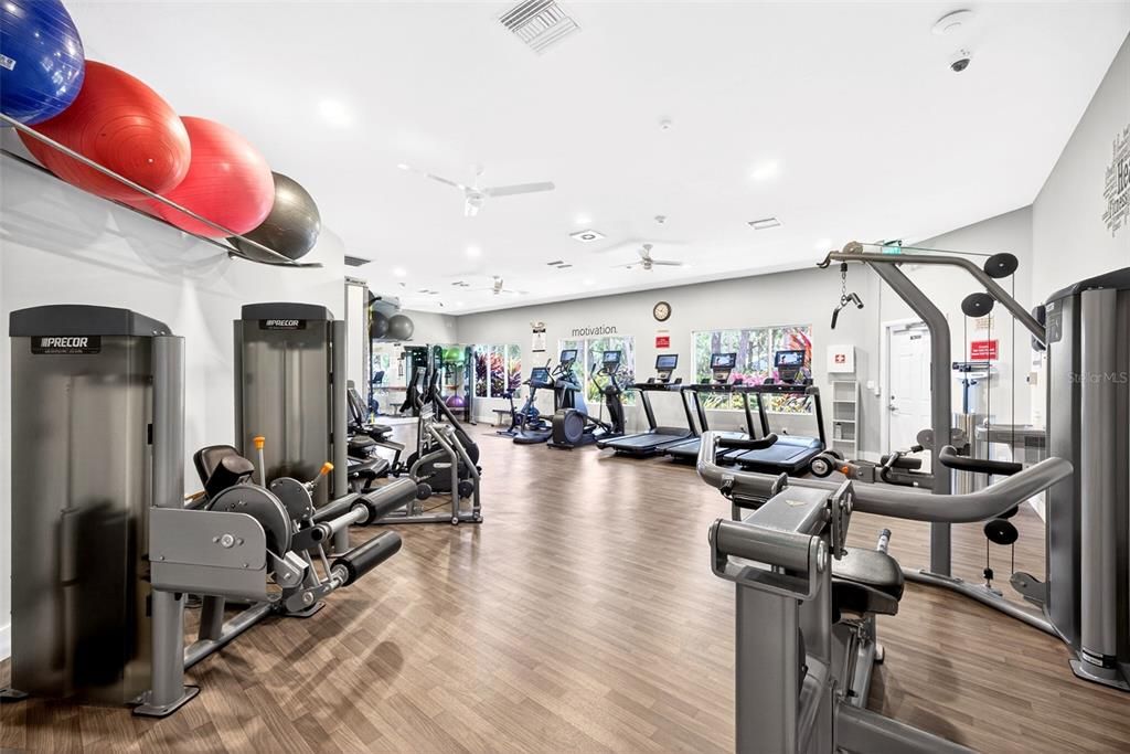 Activo con contrato: $549,000 (3 camas, 2 baños, 2176 Pies cuadrados)