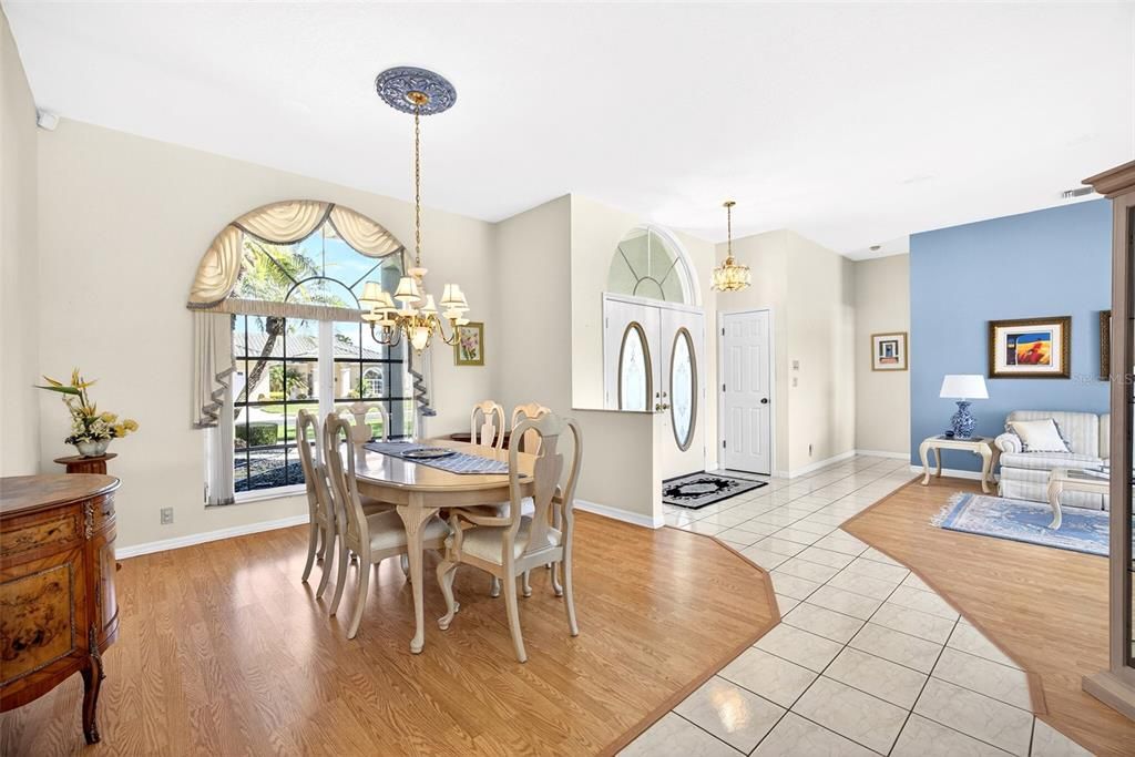 Activo con contrato: $549,000 (3 camas, 2 baños, 2176 Pies cuadrados)