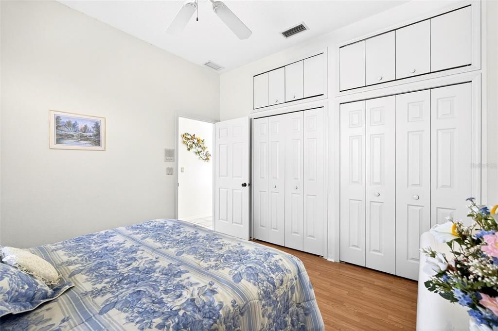 Activo con contrato: $549,000 (3 camas, 2 baños, 2176 Pies cuadrados)