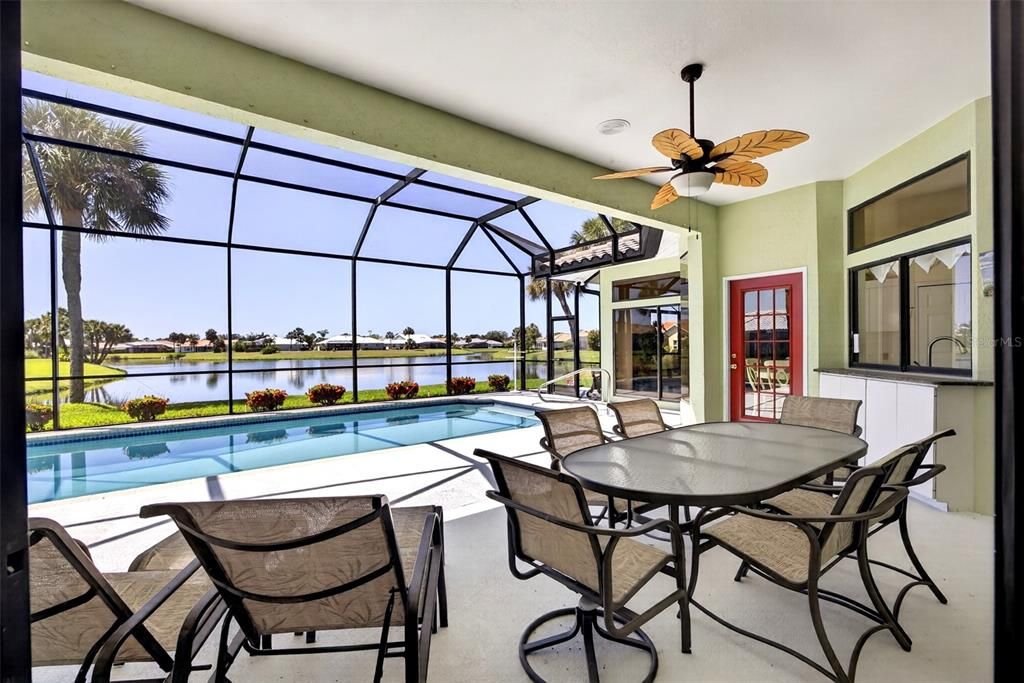 Activo con contrato: $549,000 (3 camas, 2 baños, 2176 Pies cuadrados)
