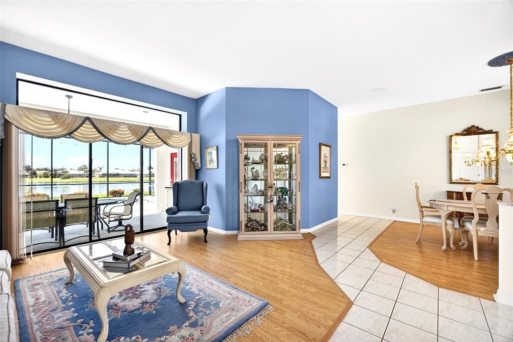 Activo con contrato: $549,000 (3 camas, 2 baños, 2176 Pies cuadrados)